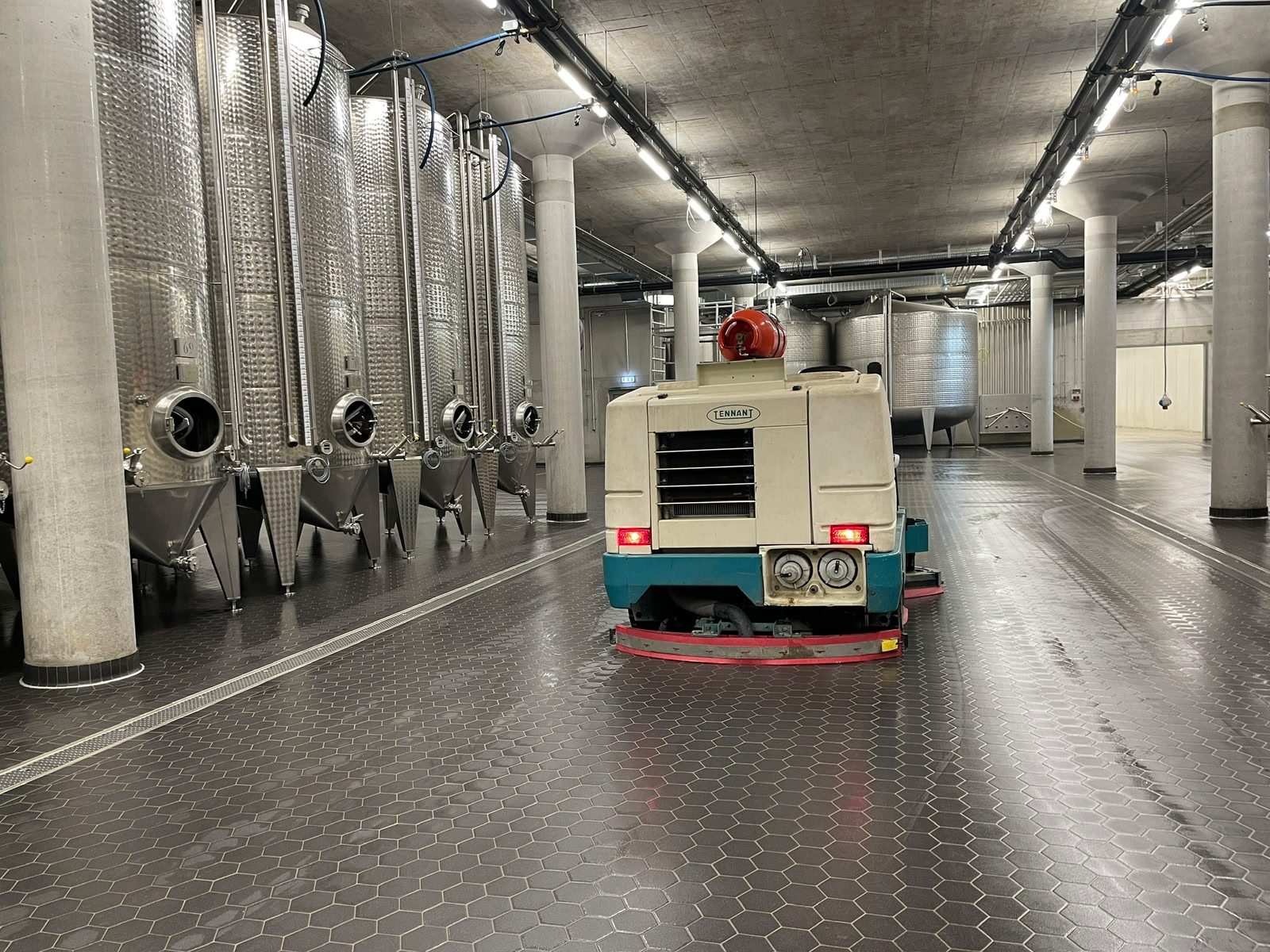 Industriereinigung – A-Z Dienstleistungen GmbH